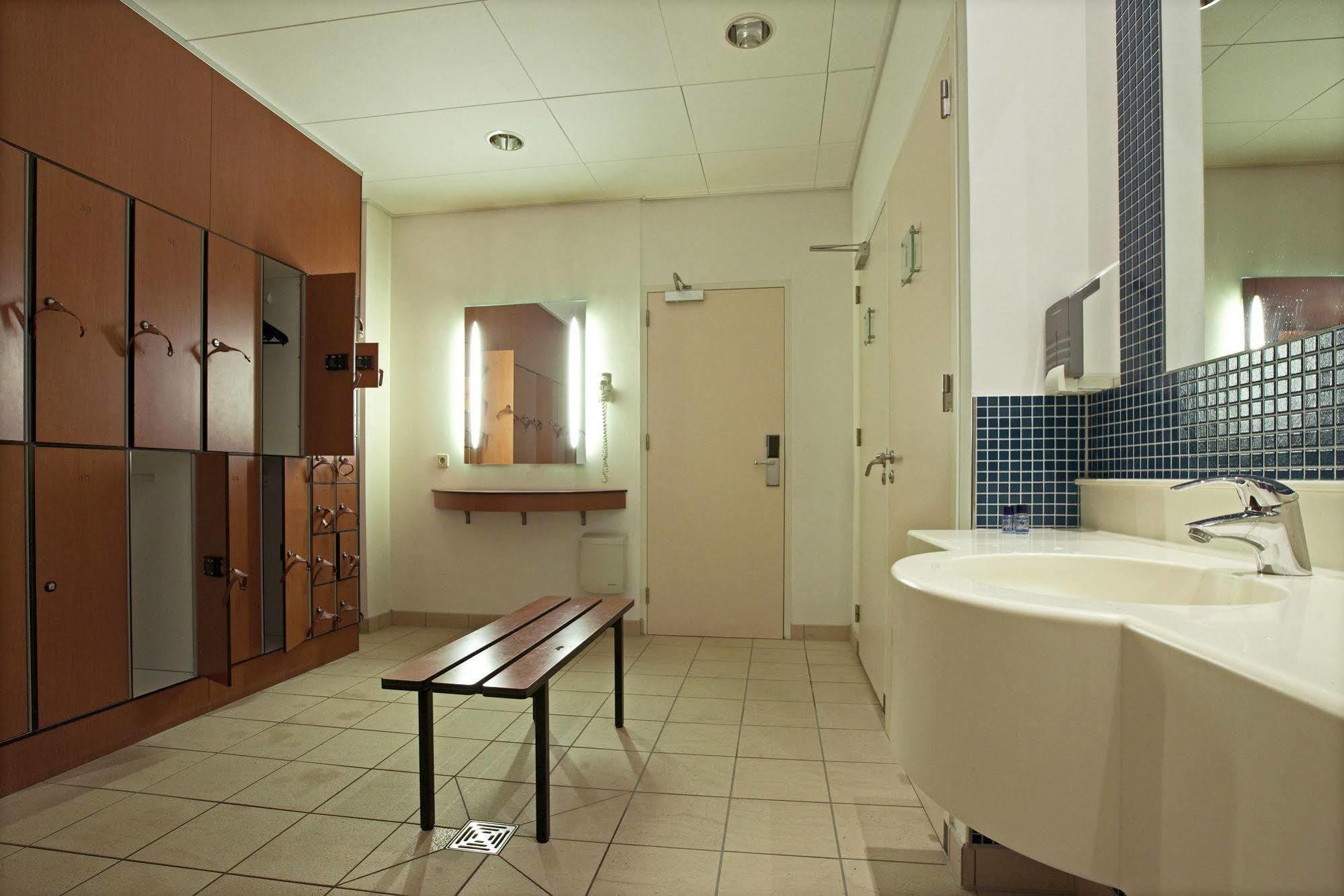 Hotel Fletcher Familiehotel Paterswolde 4*